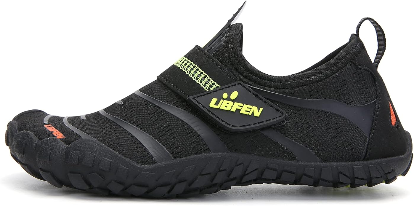 UBFEN Water Shoes for Kids Boys Girls Aqua Socks Barefoot Beach Sports Swim Pool Quick Dry Lightweight Toddler Little Big Kid
