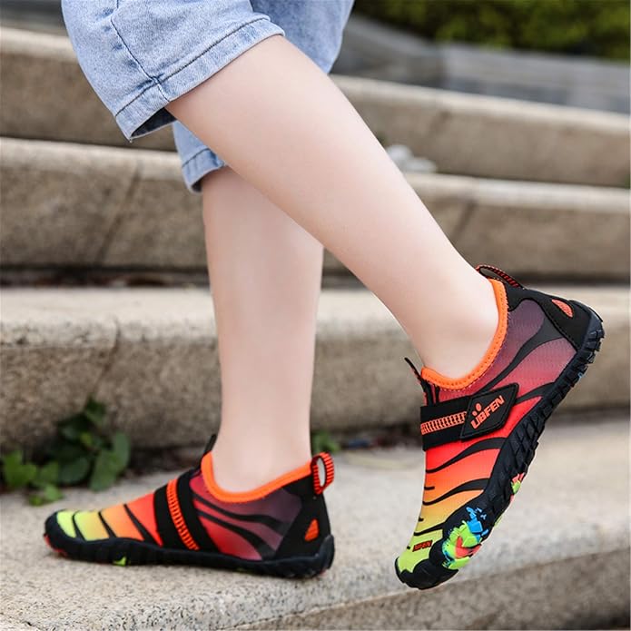UBFEN Water Shoes for Kids Boys Girls Aqua Socks Barefoot Beach Sports Swim Pool Quick Dry Lightweight Toddler Little Big Kid